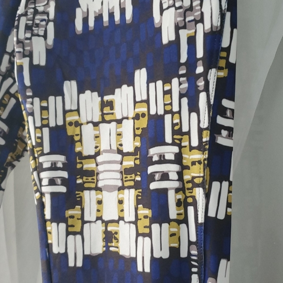 SATVA Movement Anya Yoga Leggings - Picture 3 of 6